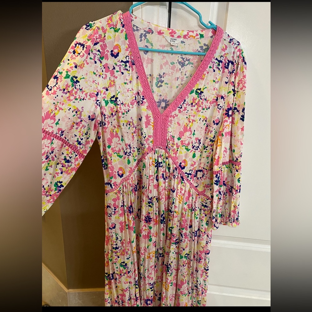 Crown & Ivy Pink Floral Maxi M